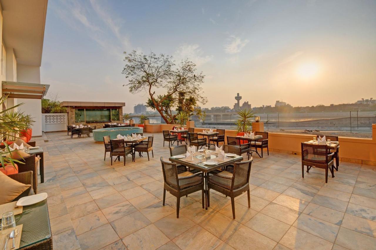 Lemon Tree Premier “The Atrium” Ahmedabad Hotel Luaran gambar