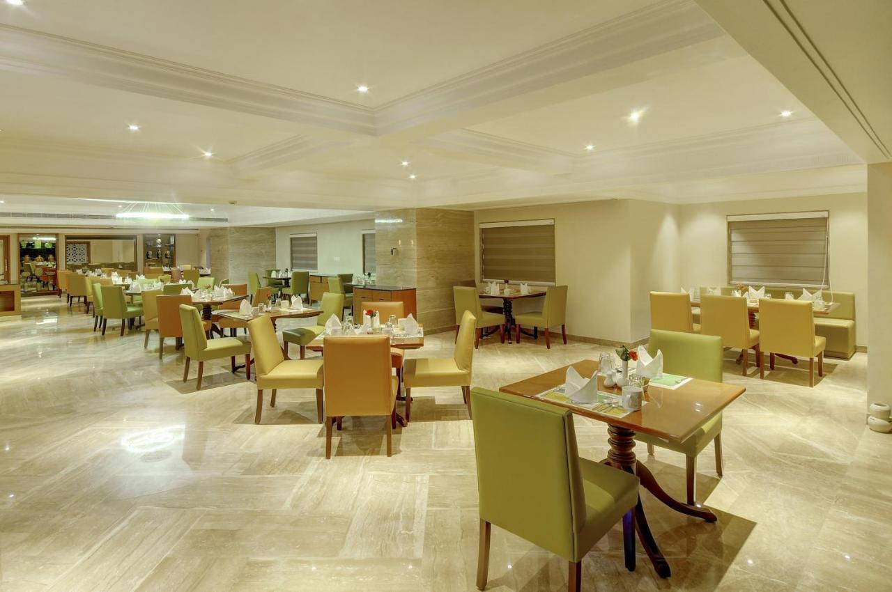 Lemon Tree Premier “The Atrium” Ahmedabad Hotel Luaran gambar
