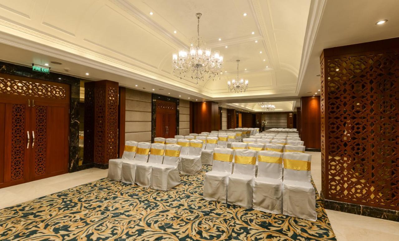 Lemon Tree Premier “The Atrium” Ahmedabad Hotel Luaran gambar