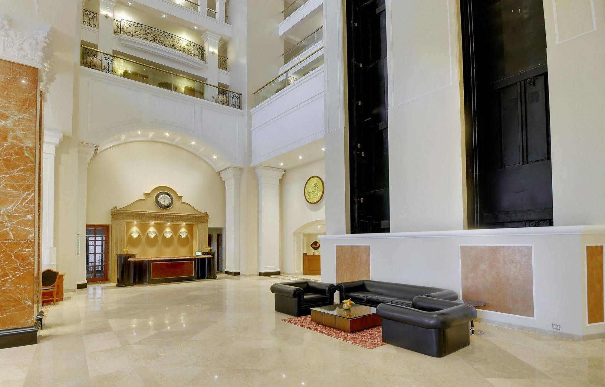 Lemon Tree Premier “The Atrium” Ahmedabad Hotel Luaran gambar